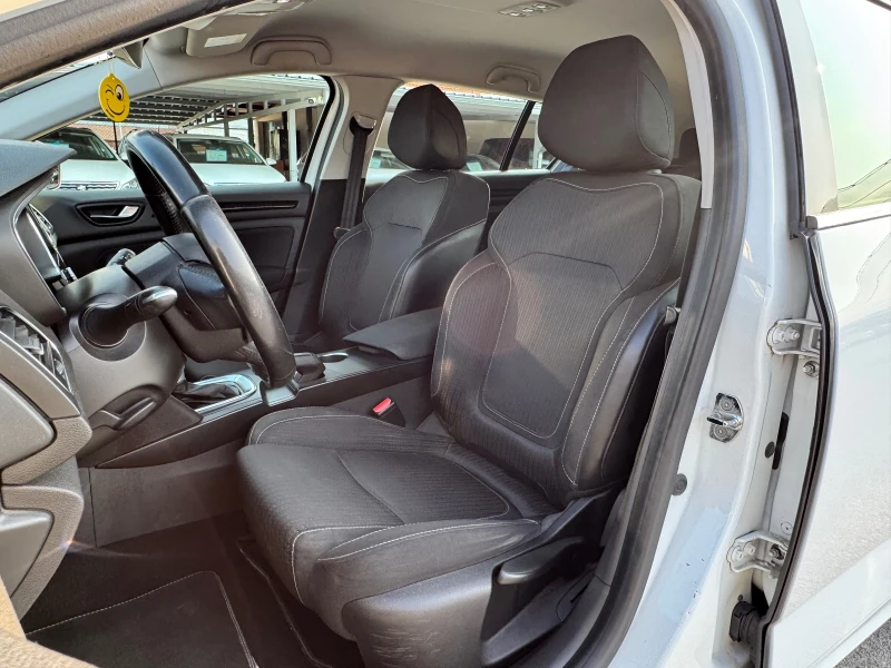 Renault Megane 1.5DCI АВТОМАТ ВСИЧКО ПЛАТЕНО, снимка 8 - Автомобили и джипове - 50668135