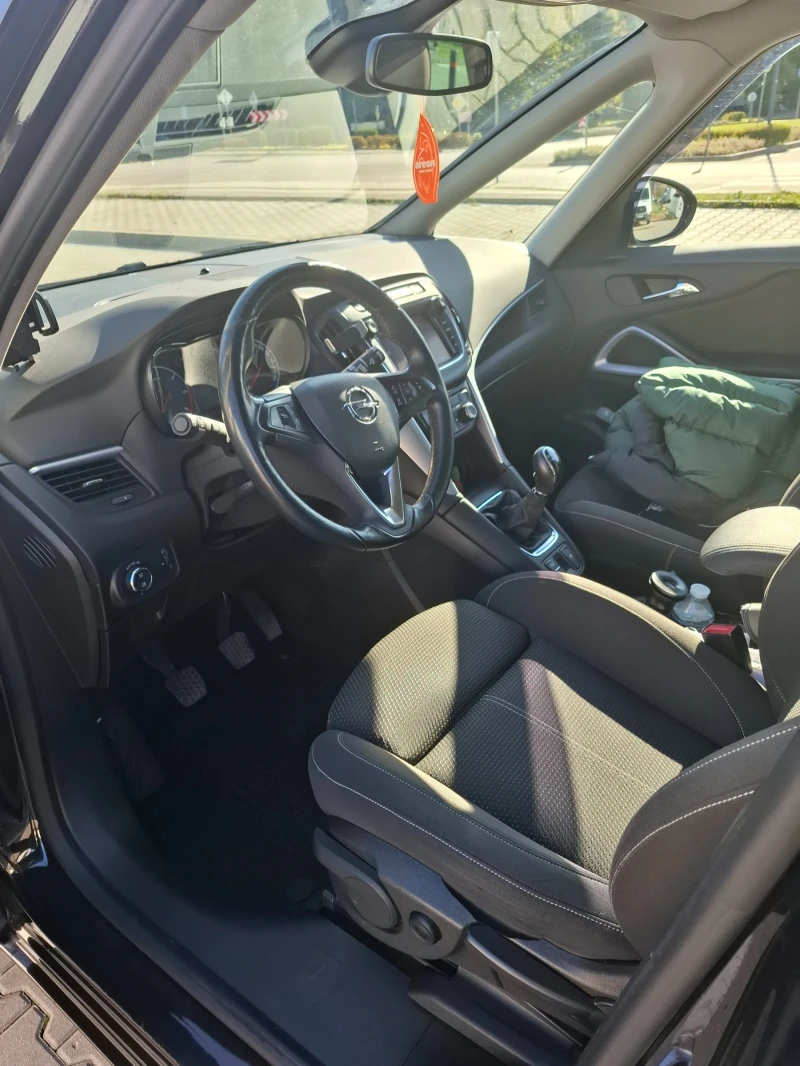 Opel Zafira 2.0 170кс, снимка 12 - Автомобили и джипове - 52087437