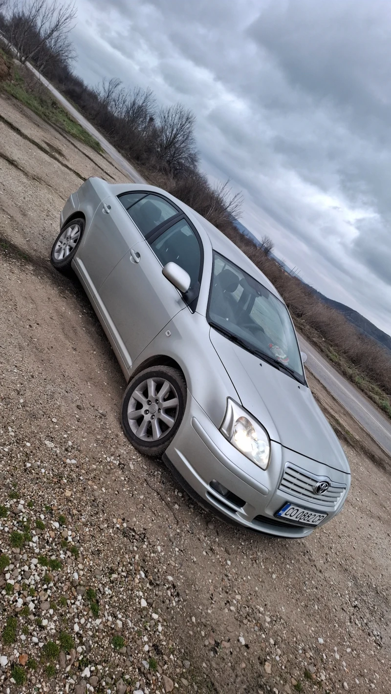 Toyota Avensis, снимка 10 - Автомобили и джипове - 53053646