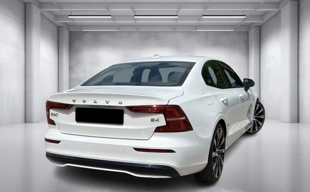 Volvo S60 B4 = Plus Dark = Гаранция - изображение 3