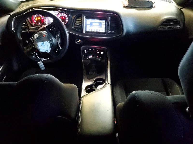 Dodge Challenger 3.6L 6 Rear-wheel drive, снимка 9 - Автомобили и джипове - 53964307