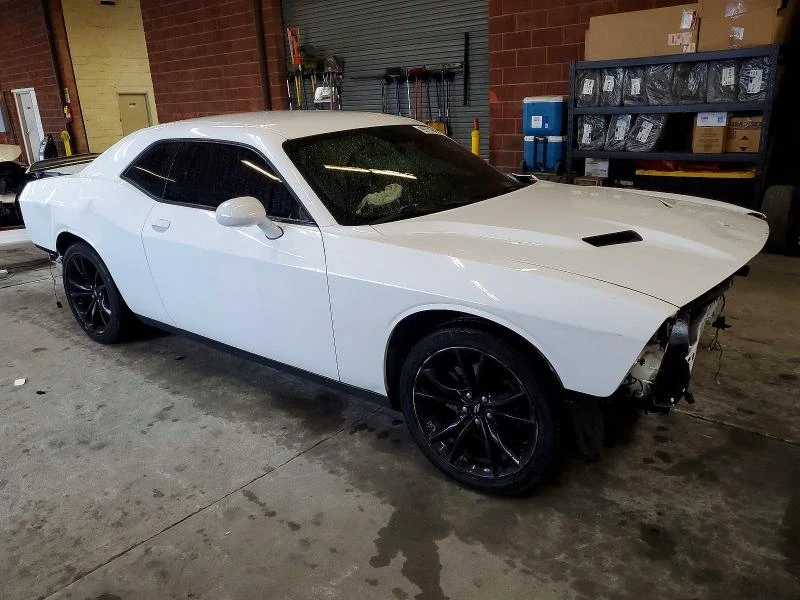Dodge Challenger 3.6L 6 Rear-wheel drive, снимка 5 - Автомобили и джипове - 53964307