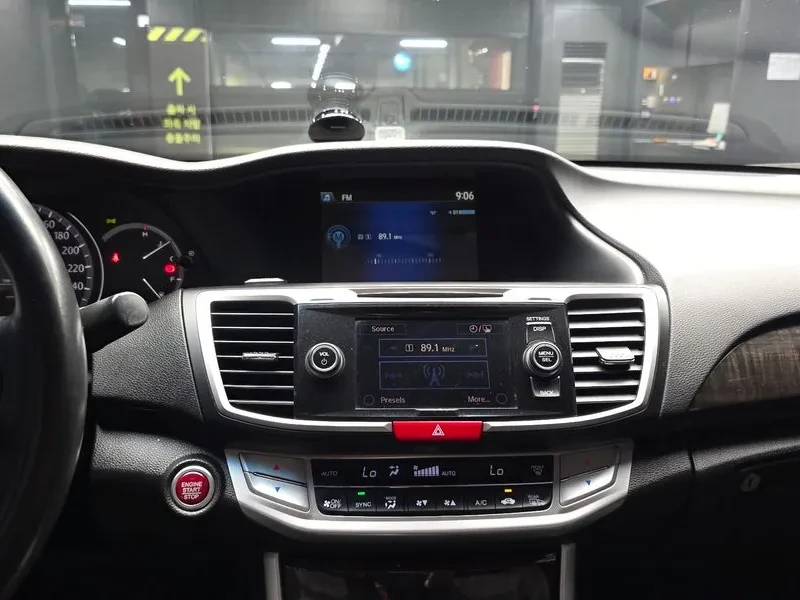 Honda Accord 2.4 9Th Generation, снимка 13 - Автомобили и джипове - 55985149