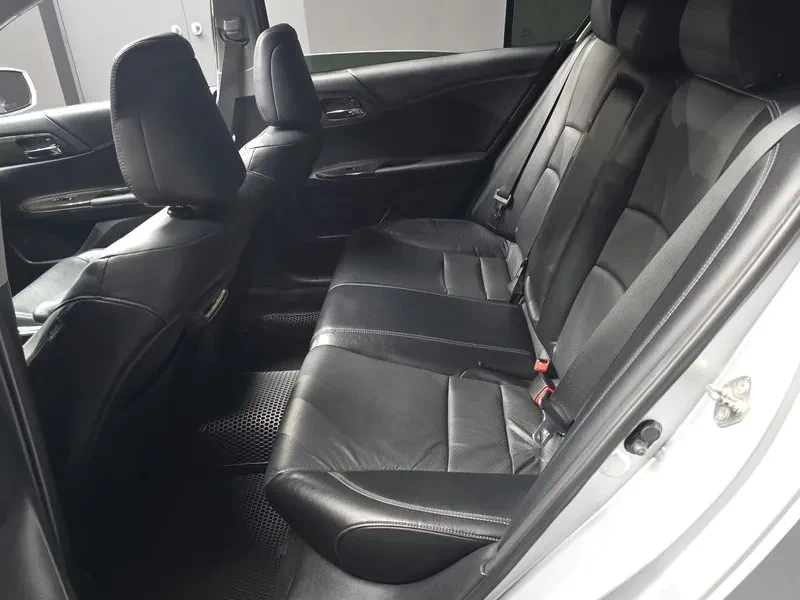 Honda Accord 2.4 9Th Generation, снимка 10 - Автомобили и джипове - 55985149