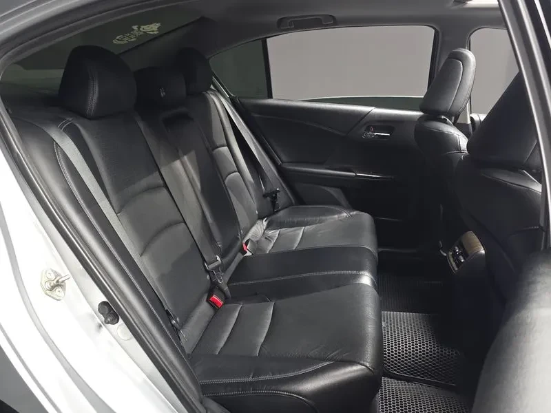 Honda Accord 2.4 9Th Generation, снимка 11 - Автомобили и джипове - 55985149