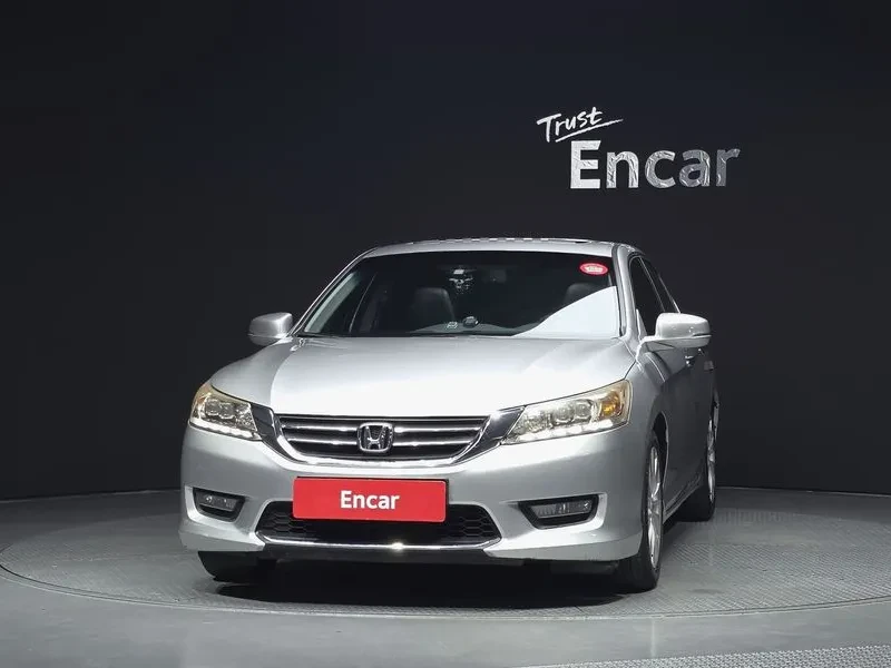 Honda Accord 2.4 9Th Generation, снимка 3 - Автомобили и джипове - 55985149