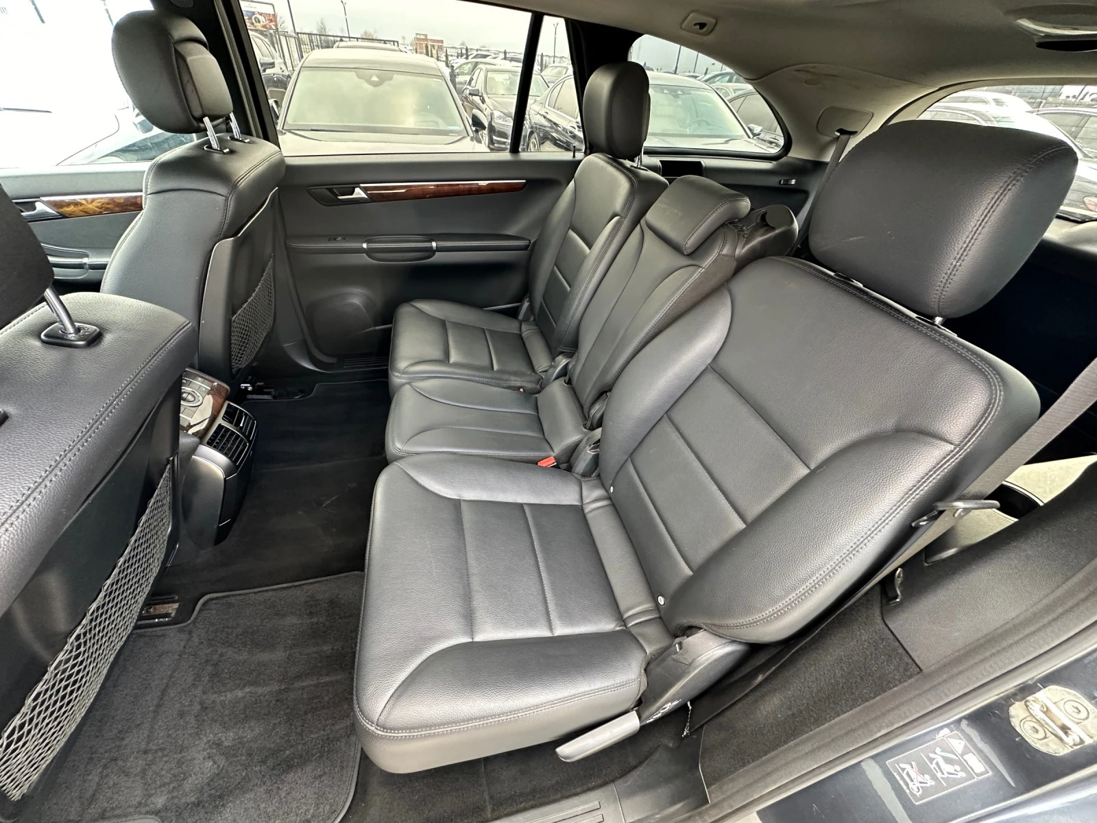 Mercedes-Benz R 350 LONG* 4-Matic* AMG-Pack* 7-Местна*  | Mobile.bg — изображение 14