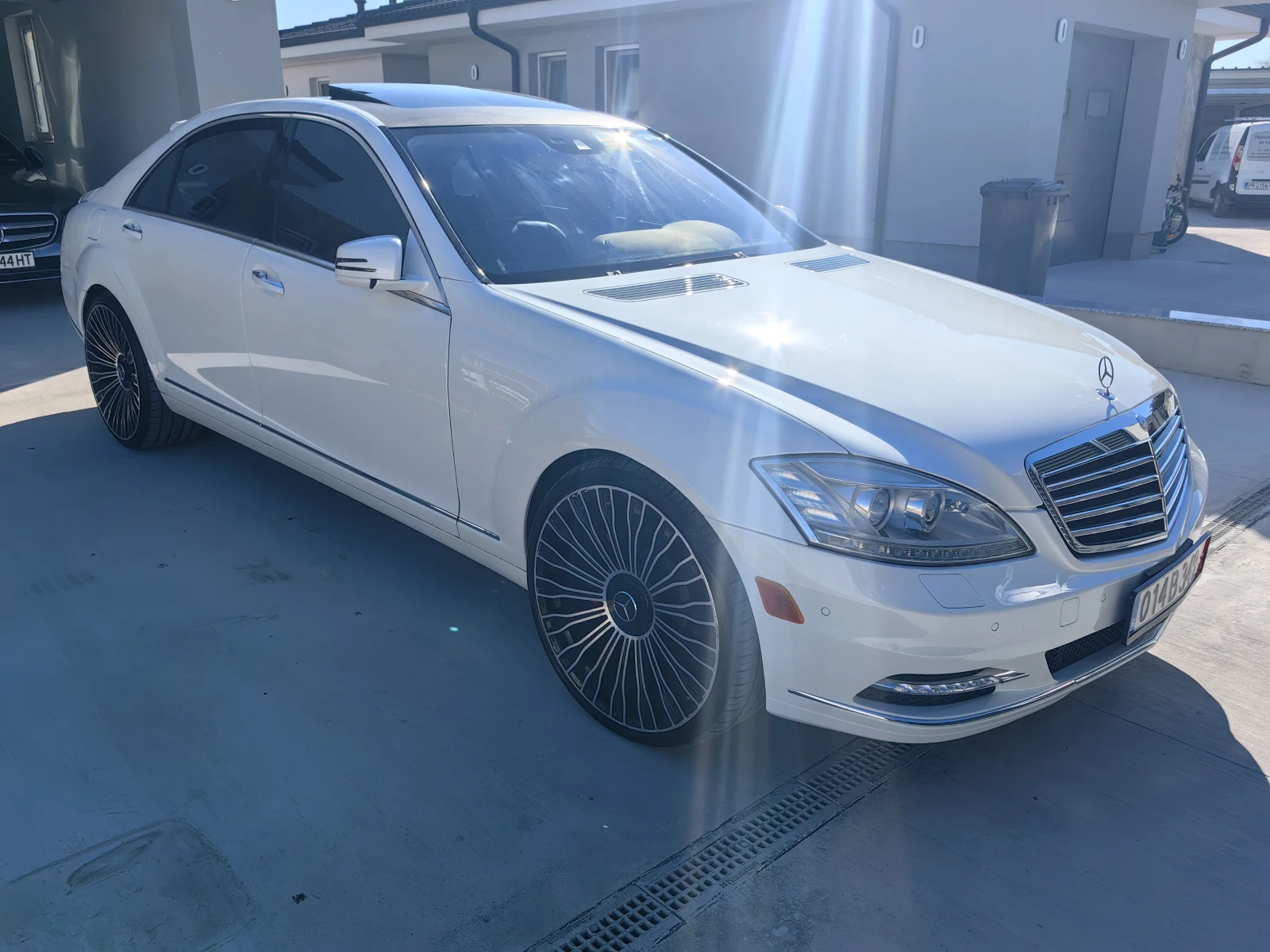 Mercedes-Benz S 550 5.5 V8 388кс. 4х4 - изображение 4