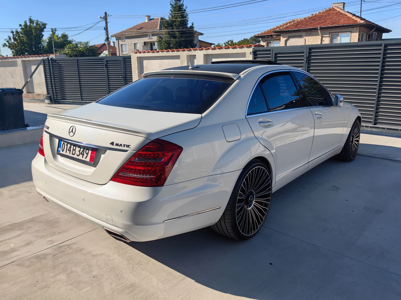 Mercedes-Benz S 550 5.5 V8 388кс. 4х4 - изображение 6