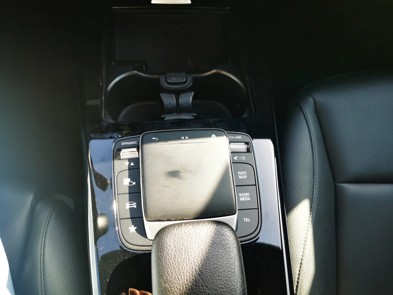 Mercedes-Benz A 180 - 3900  , 1.3TCe 7G-DCT | Mobile.bg   13