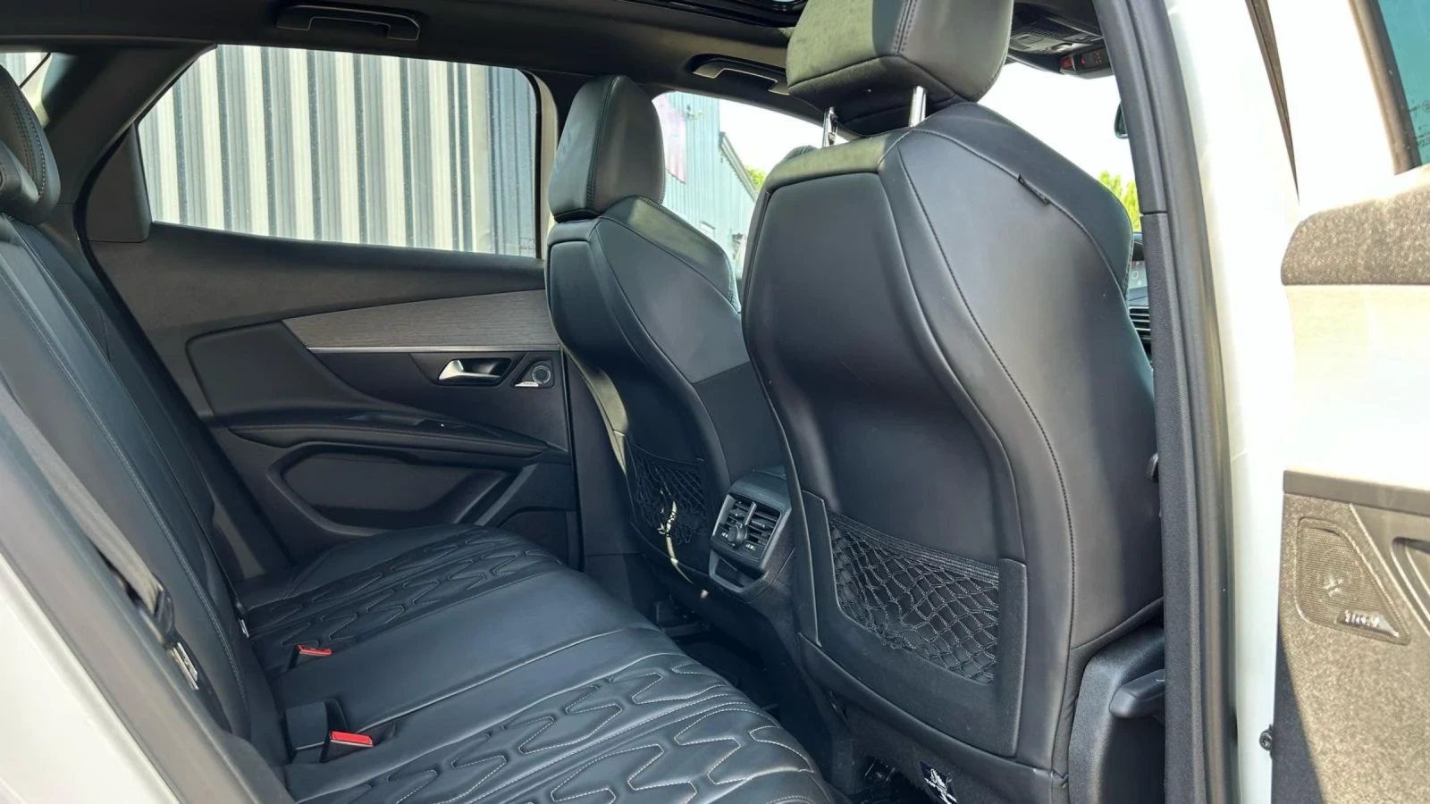 Peugeot 3008 2. 0 GT BLUEHDi 181 S&S EAT8 - изображение 7