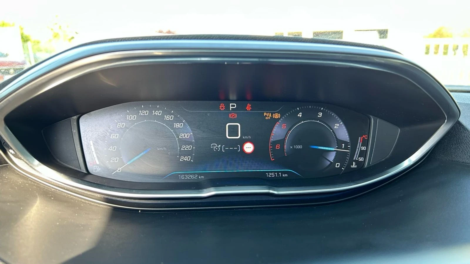 Peugeot 3008 2. 0 GT BLUEHDi 181 S&S EAT8 - изображение 10