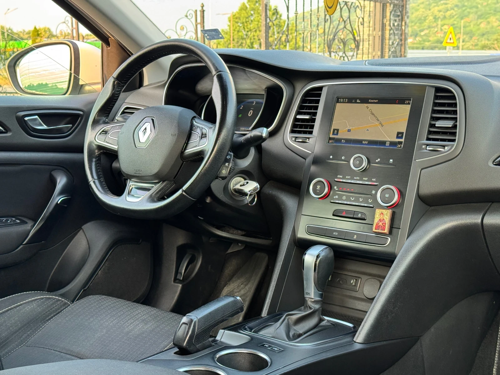 Renault Megane 1.5DCI АВТОМАТ ВСИЧКО ПЛАТЕНО | Mobile.bg — изображение 14