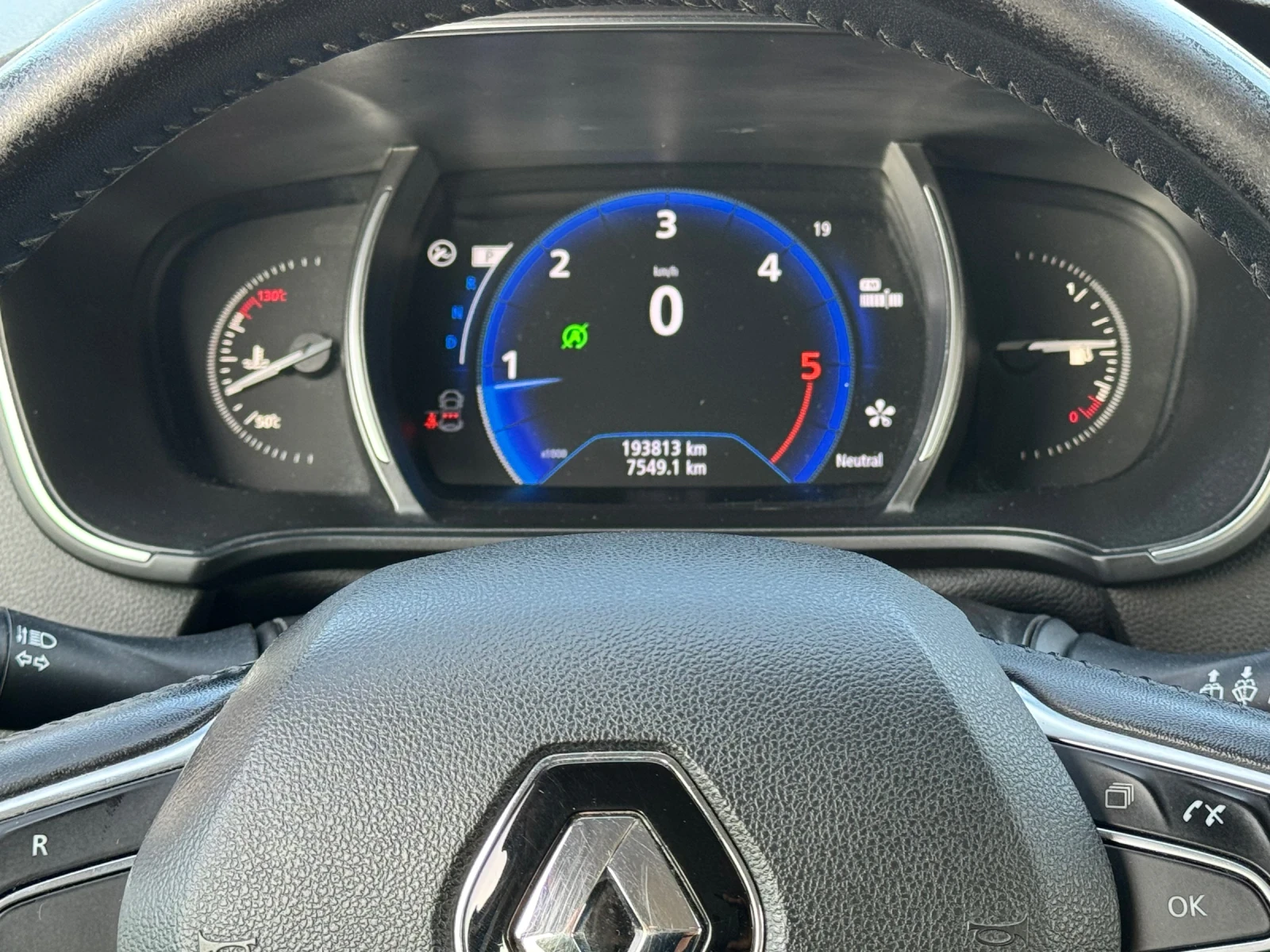 Renault Megane 1.5DCI АВТОМАТ ВСИЧКО ПЛАТЕНО | Mobile.bg — изображение 12