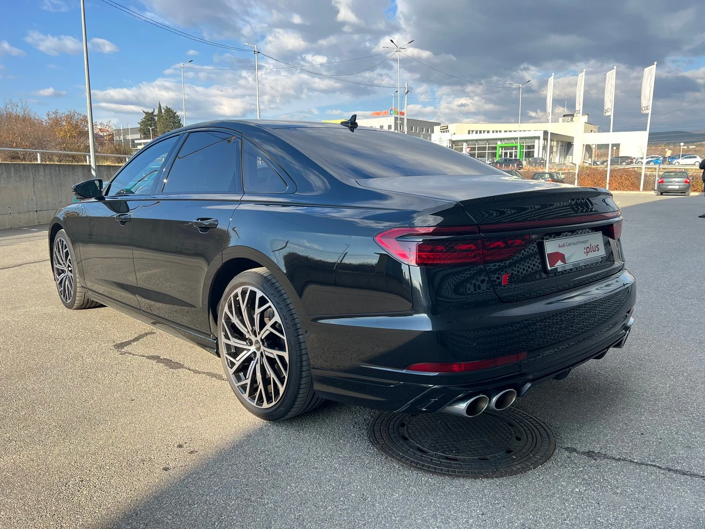 Audi S8 TFSI quattro, снимка 4 - Автомобили и джипове - 51039779