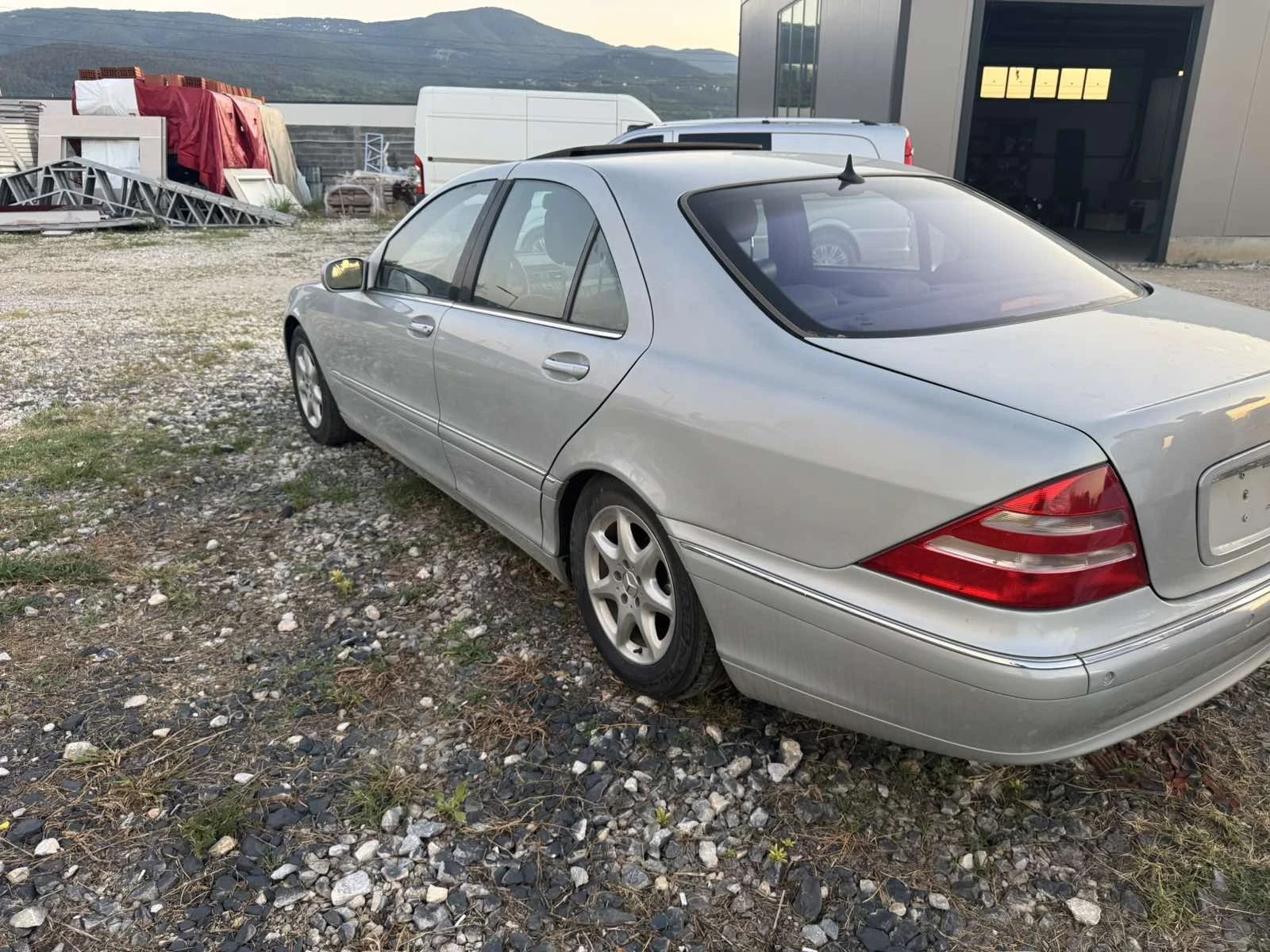 Mercedes-Benz S 320  - изображение 8