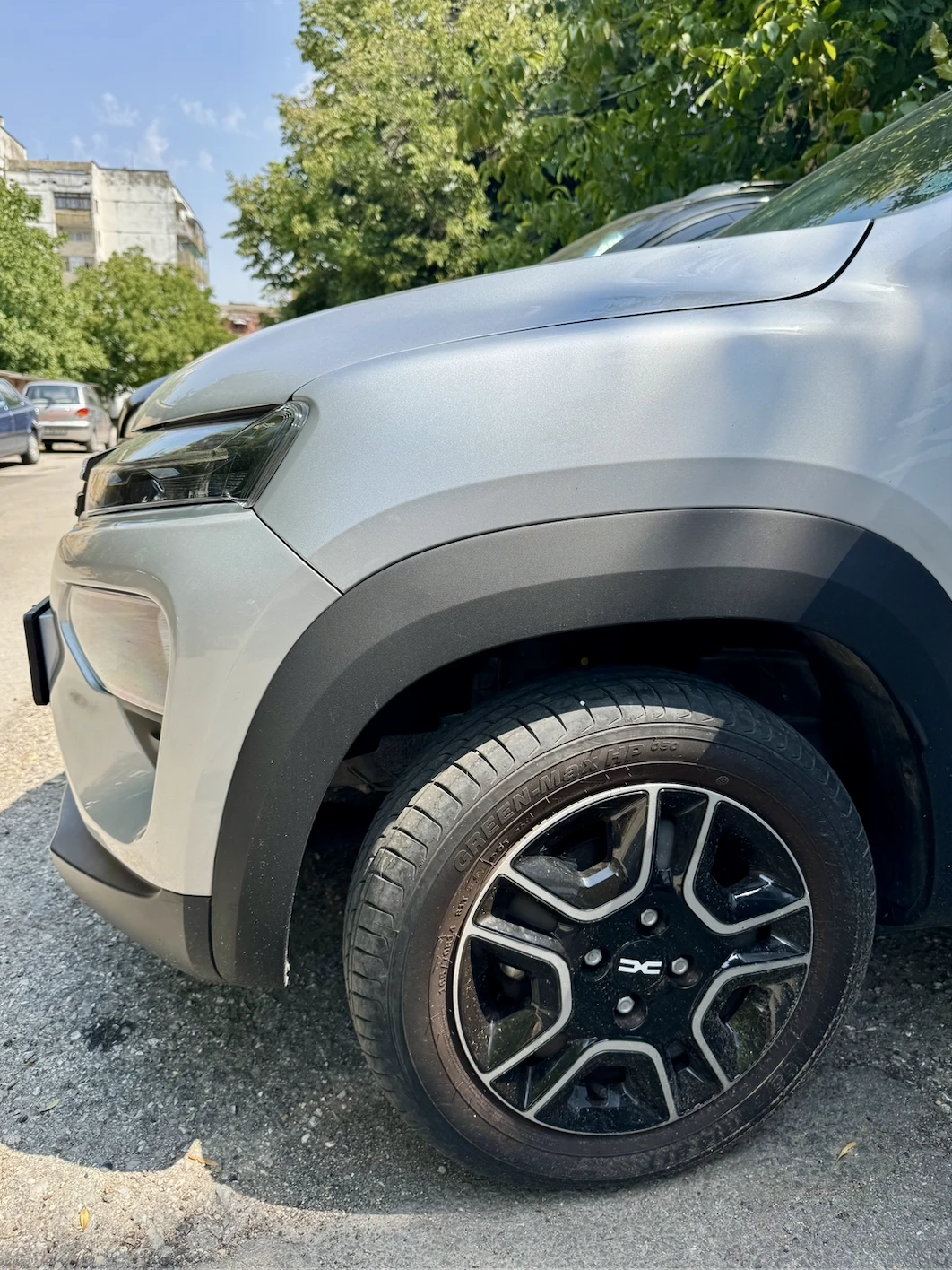 Dacia Spring X Essential Electric 45 (33kW) - изображение 3
