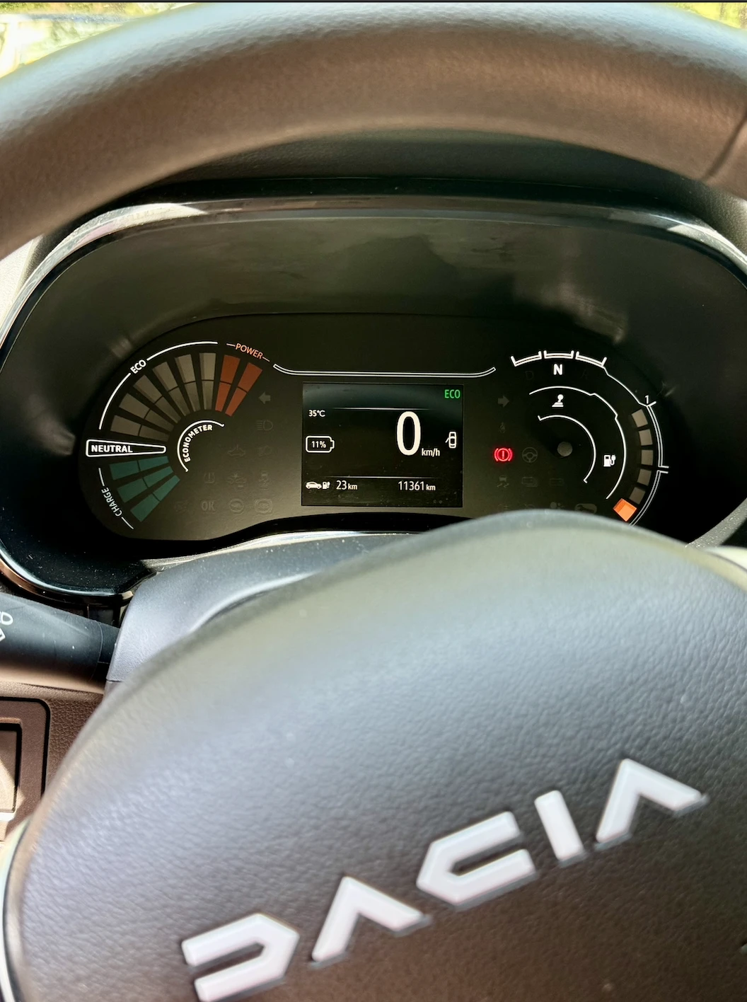 Dacia Spring X Essential Electric 45 (33kW) - изображение 5