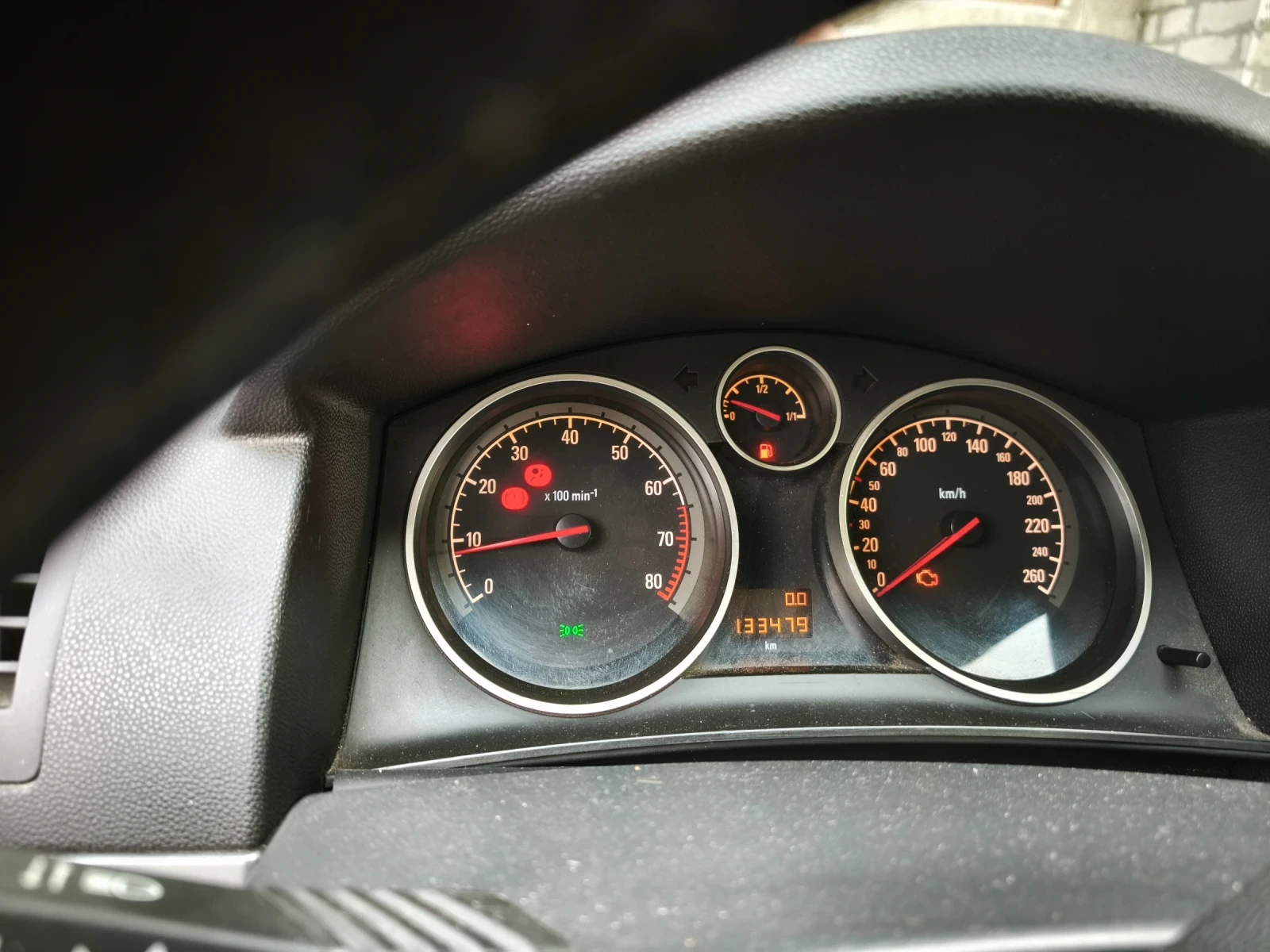 Opel Astra GTC - изображение 8