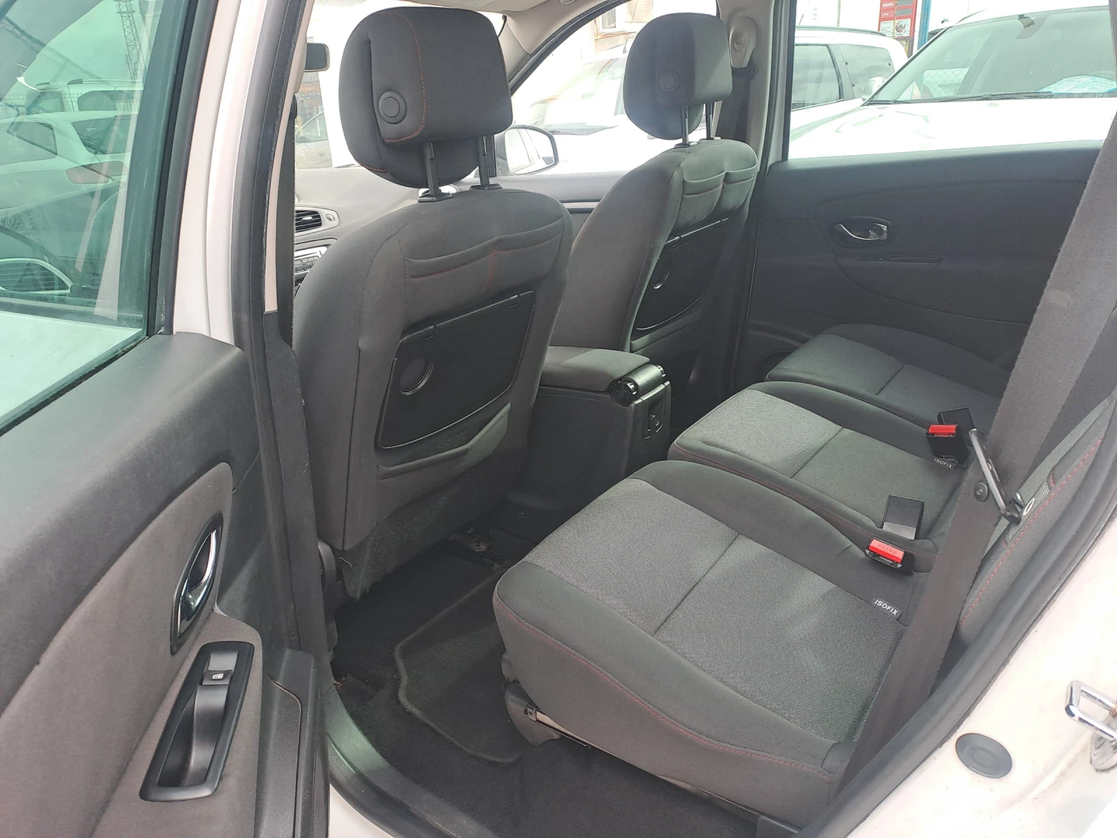 Renault Megane 1, 6i, 110кс, NAVI, КЛИМАТРОНИК - изображение 8