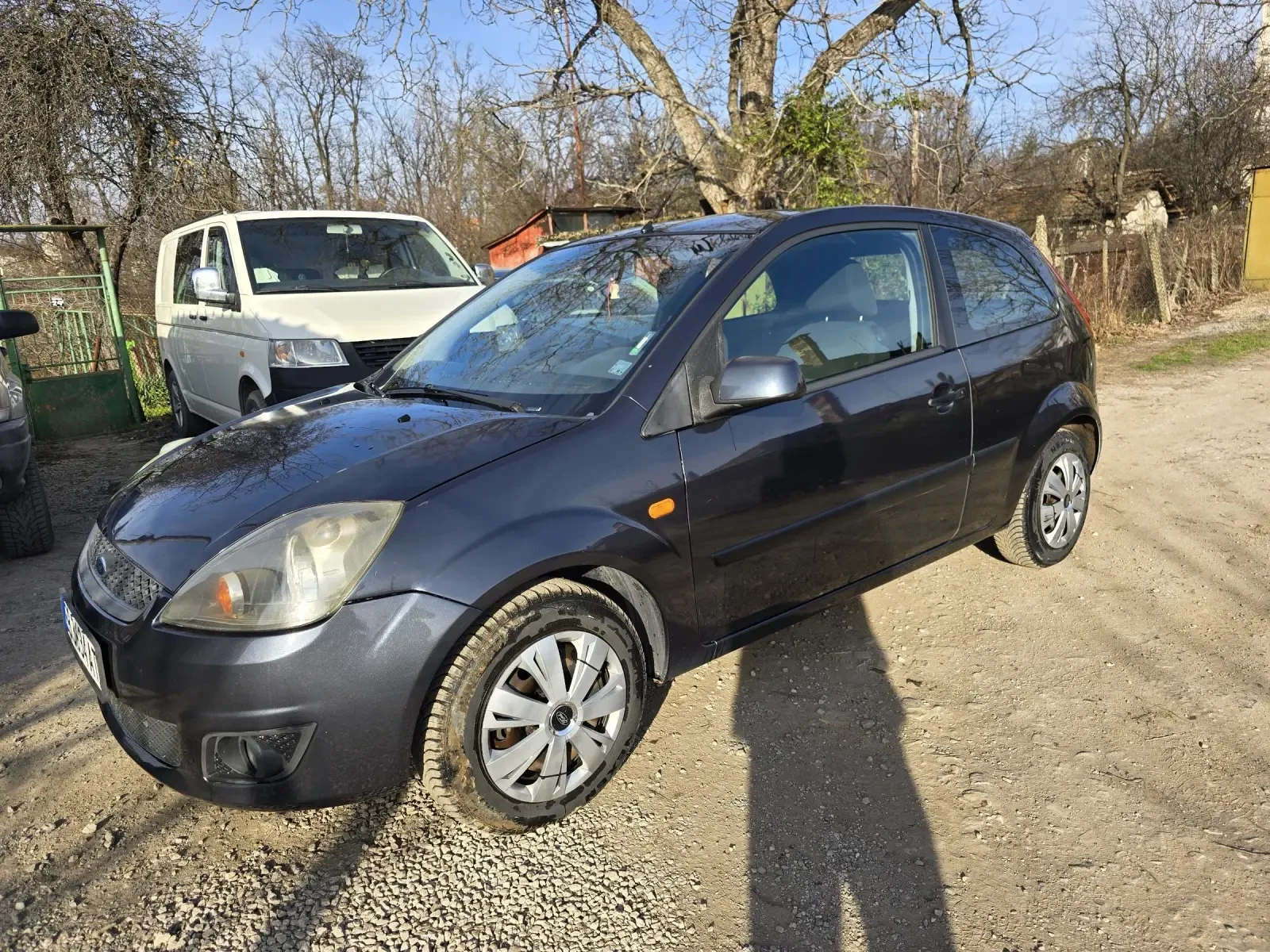 Ford Fiesta 1.4i 80кс КЛИМАТИК, снимка 2 - Автомобили и джипове - 53852996
