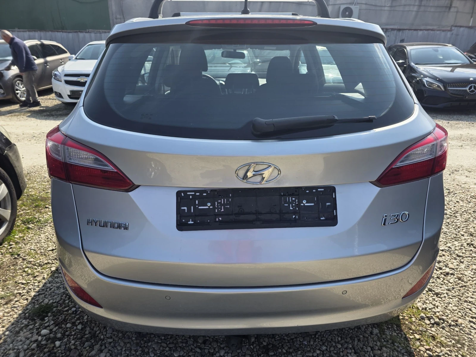 Hyundai I30 1.4 I ;LED �������� | Mobile.bg � ����������� 5