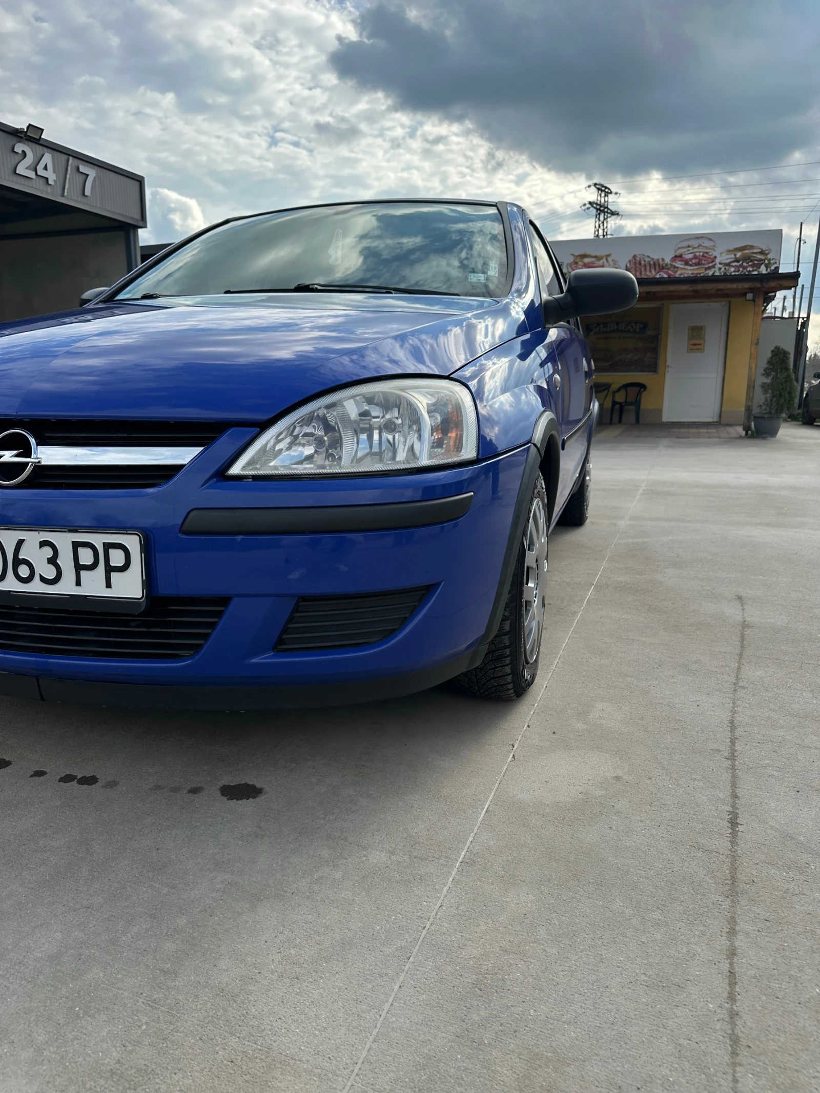 Opel Corsa 1.3 CDTI, снимка 3 - Автомобили и джипове - 54045602
