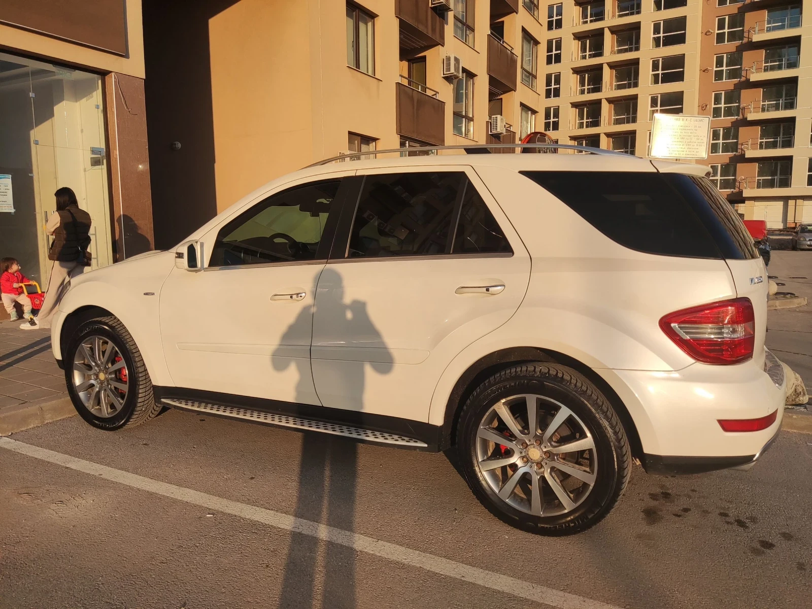 Mercedes-Benz ML 350  На пружини Фейслиф Grand edition bi ksenon , снимка 17 - Автомобили и джипове - 54056689