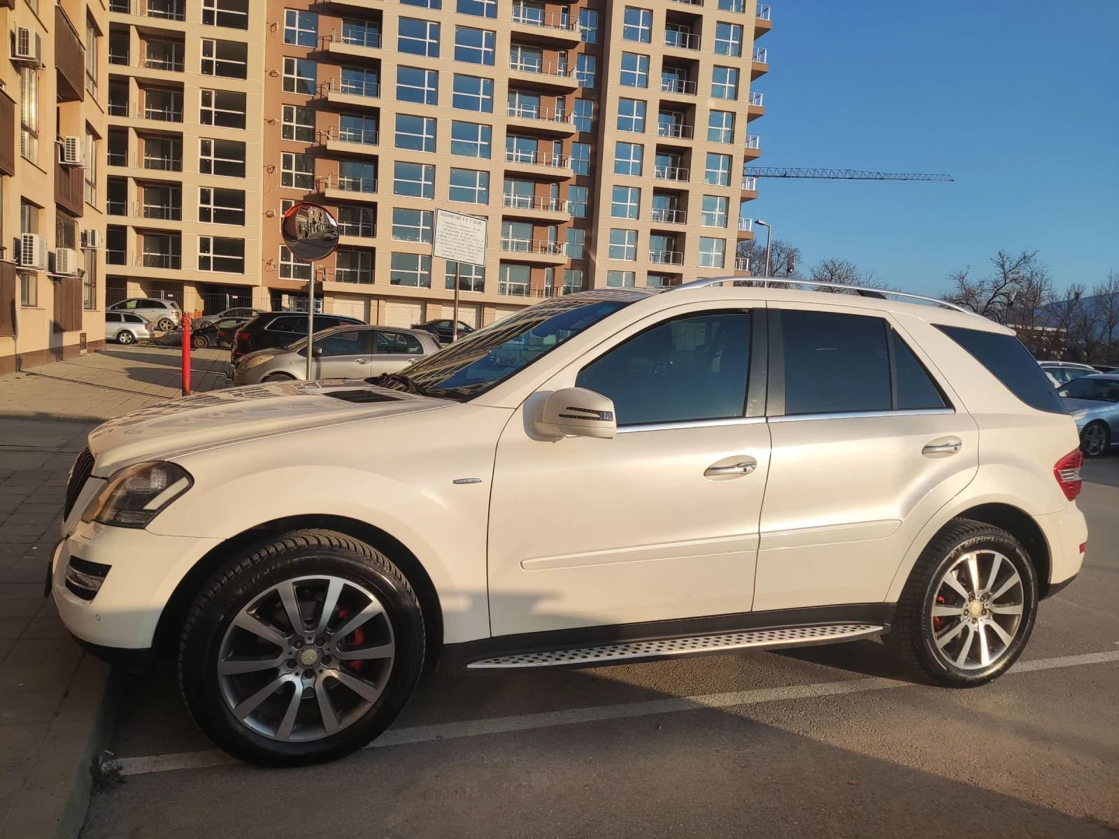 Mercedes-Benz ML 350  На пружини Фейслиф Grand edition bi ksenon , снимка 8 - Автомобили и джипове - 54056689