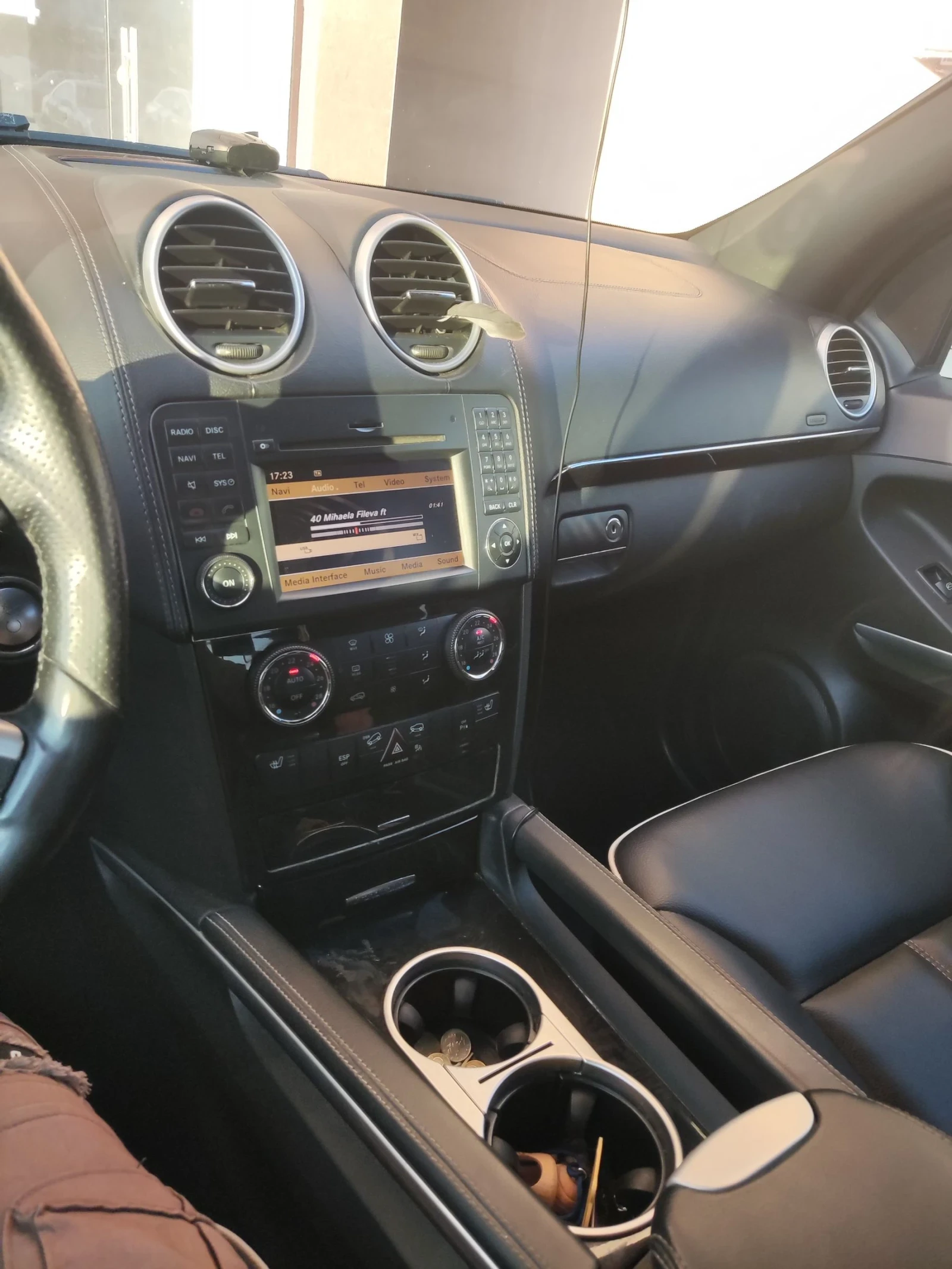 Mercedes-Benz ML 350  На пружини Фейслиф Grand edition bi ksenon , снимка 11 - Автомобили и джипове - 54056689