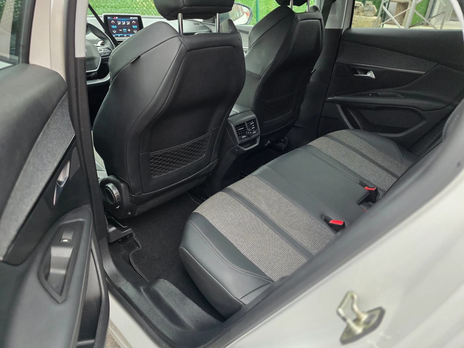 Peugeot 3008 1.5HDI 131 EVRO 6 | Mobile.bg � ����������� 8