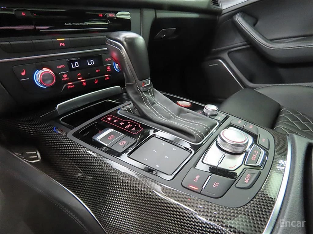 Audi S6 MATRIX* BANG* OLUFSEN* CARBON* ДИСТРОНИК* LANE* AS, снимка 10 - Автомобили и джипове - 54931613