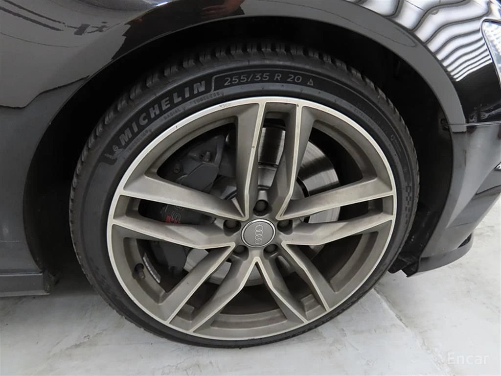 Audi S6 MATRIX* BANG* OLUFSEN* CARBON* ДИСТРОНИК* LANE* AS, снимка 5 - Автомобили и джипове - 54931613