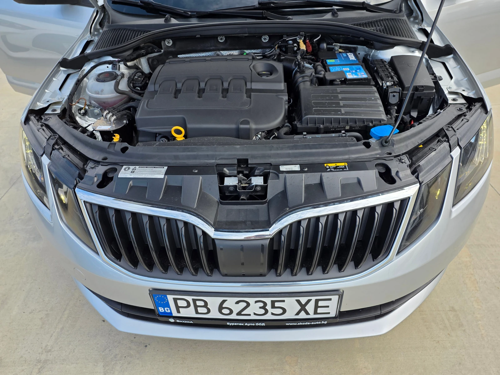 Skoda Octavia 2.0 TDI А/Т-150кс, снимка 16 - Автомобили и джипове - 55136090