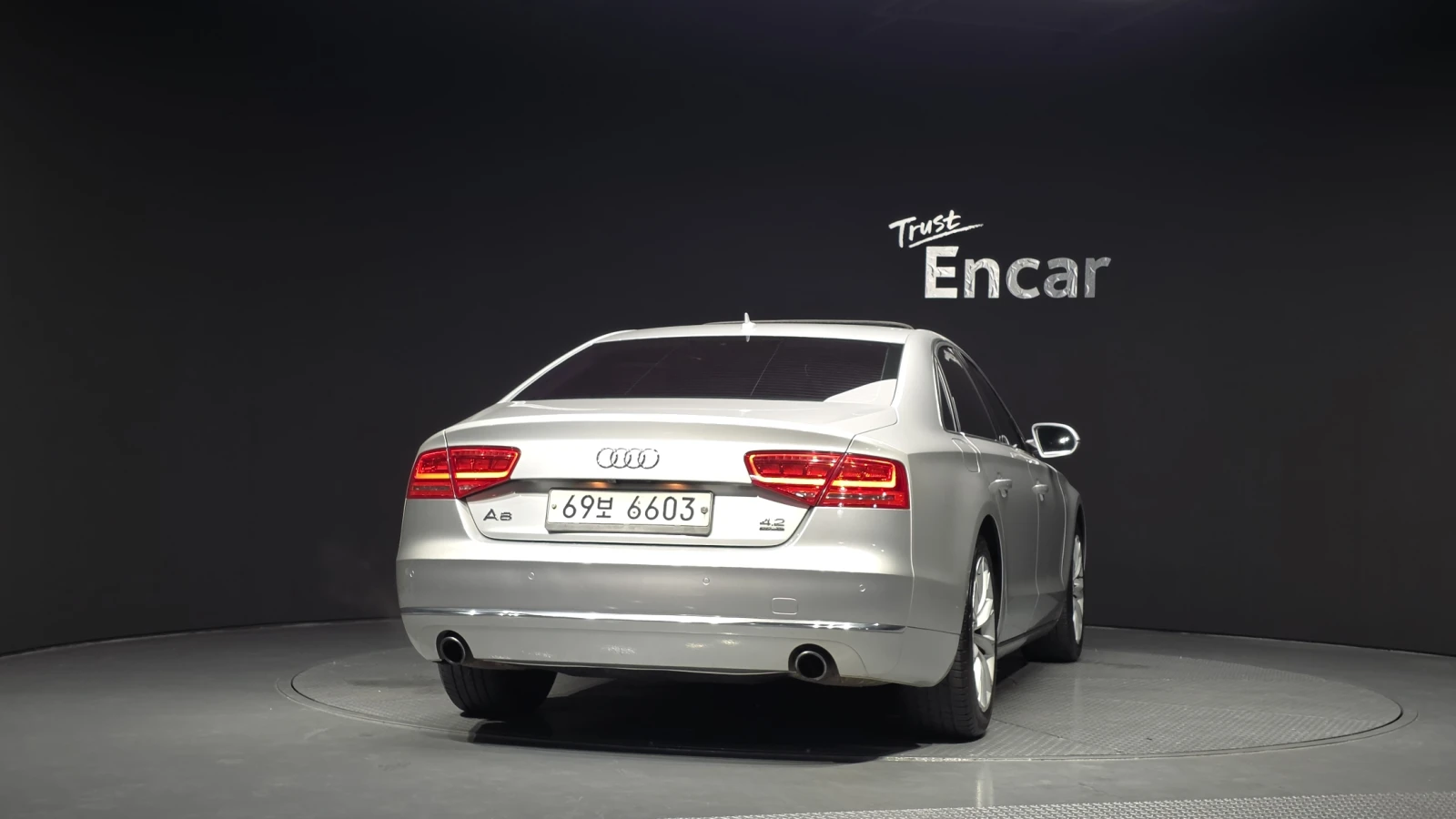 Audi A8 4.2 PRESTIGE 360/EKPAHИ/PANORAMA/ОБДУХ/ПОДГРЕВ/, снимка 4 - Автомобили и джипове - 55190630