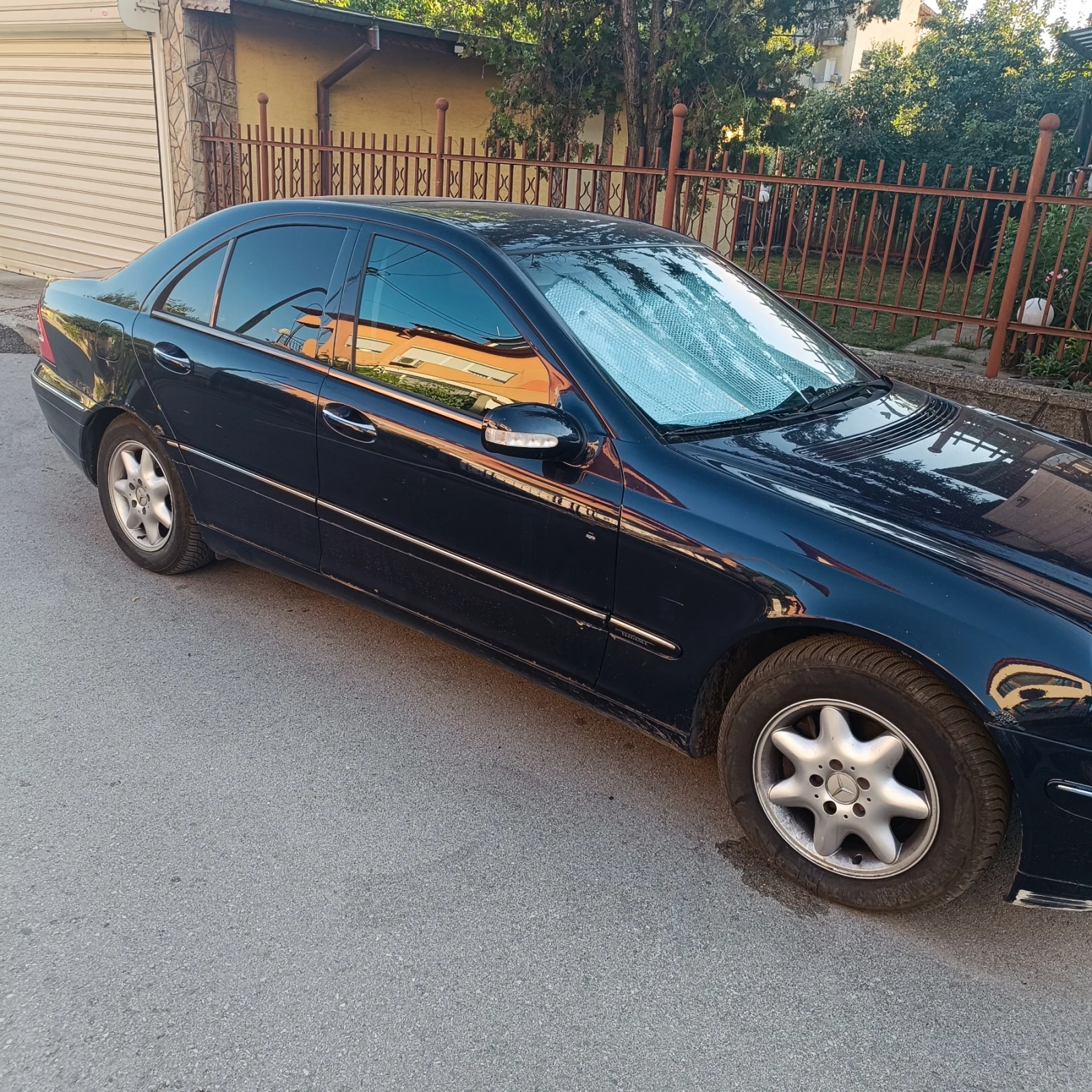 Mercedes-Benz C 200 Compresor , снимка 2 - Автомобили и джипове - 55531881