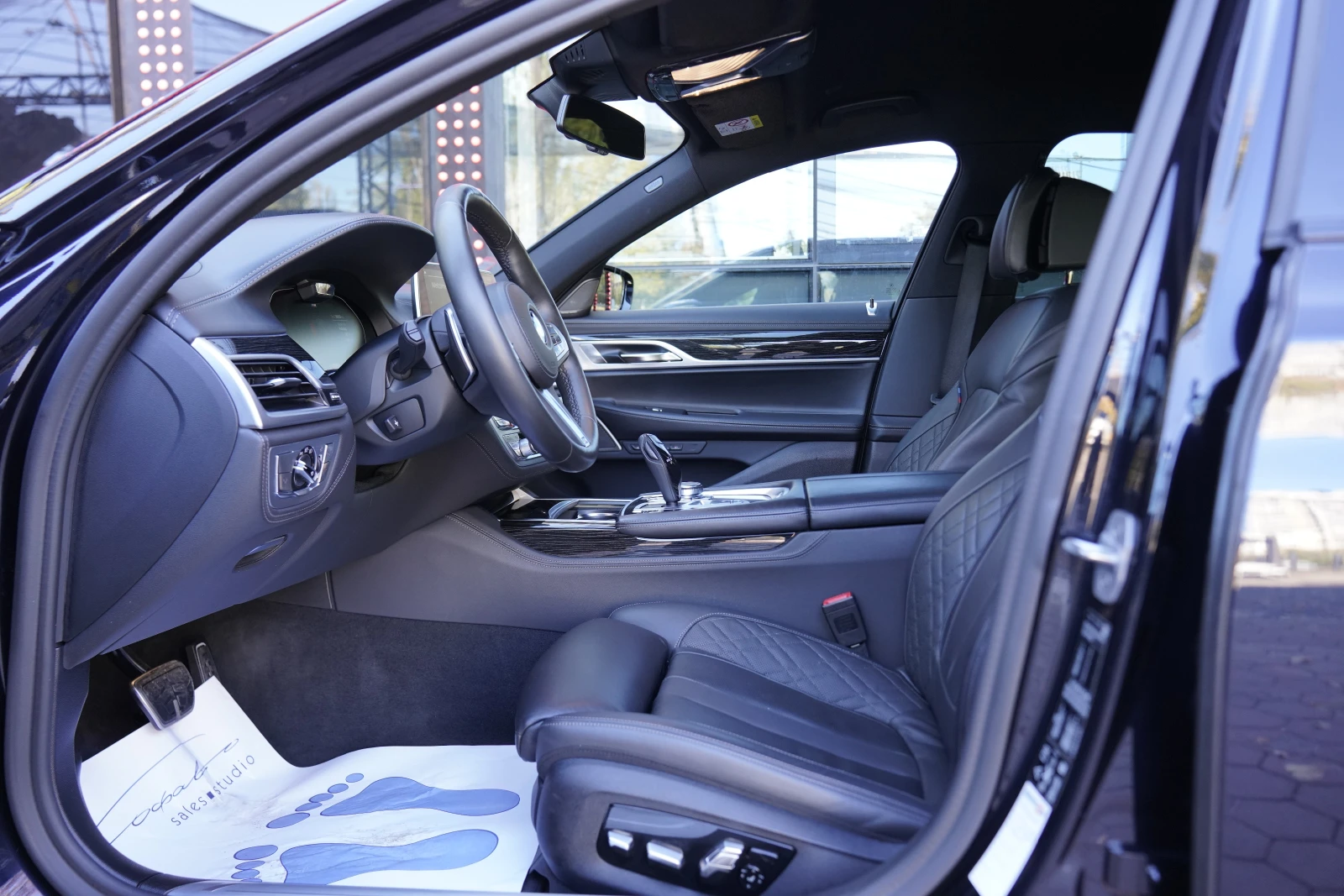 BMW 730 d xDrive M Package Shadow Line Facelift, снимка 9 - Автомобили и джипове - 56193652