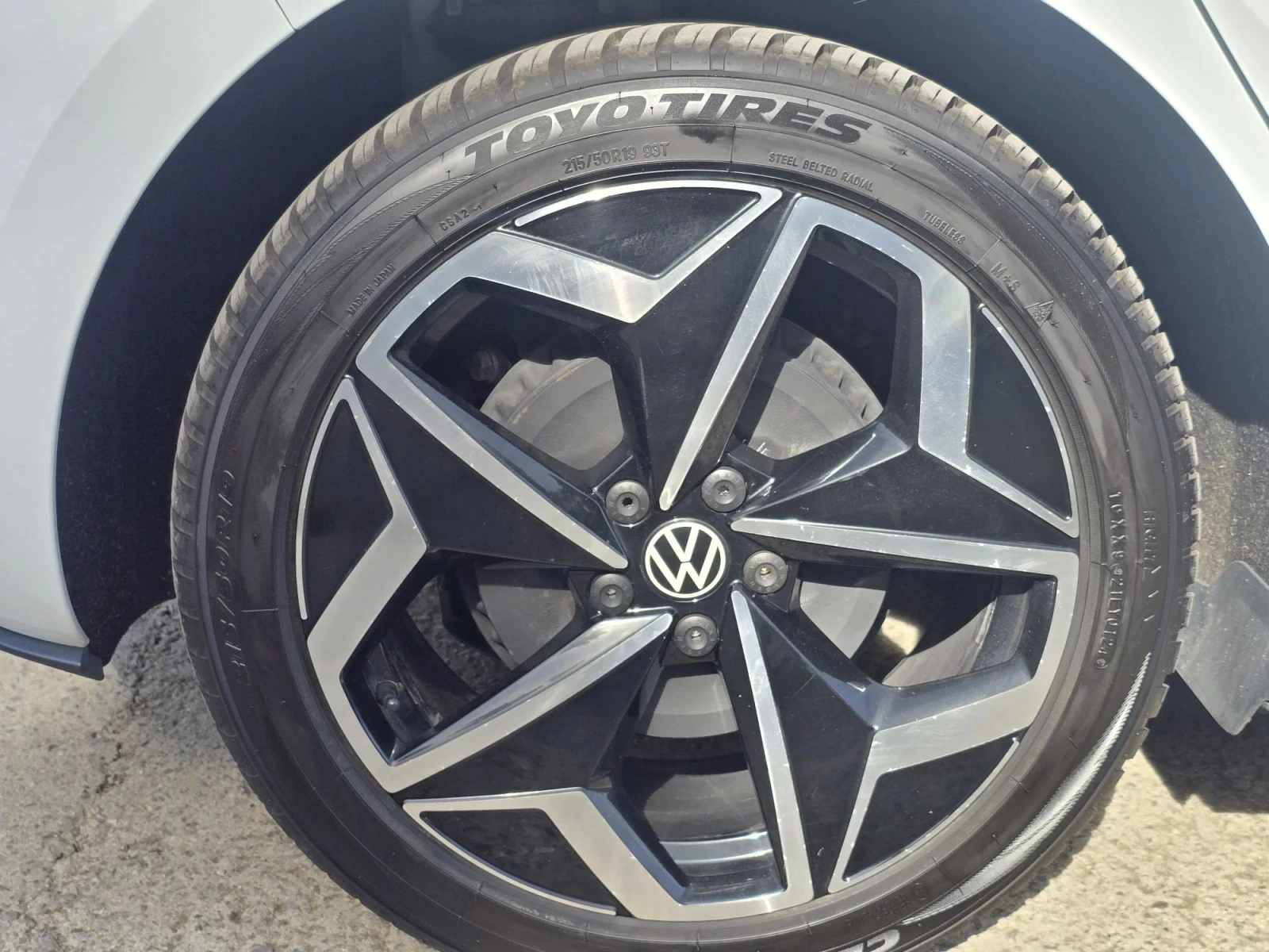 VW ID.3 1 ST PRO 62kWh, снимка 17 - Автомобили и джипове - 56373289