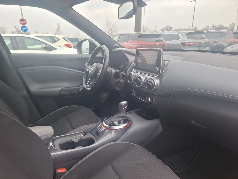 Nissan Juke 1.0 DIG-T 117к.с. DCT, снимка 14 - Автомобили и джипове - 49055235