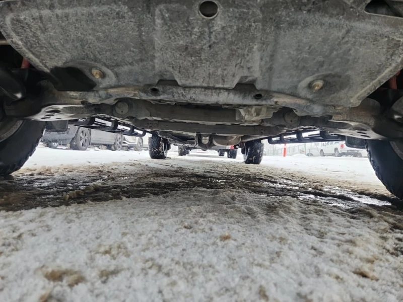 Toyota Tundra * SR5 CREW CAB STD BED * CARFAX * БЕЗ ПЪРВОНАЧАЛНА, снимка 17 - Автомобили и джипове - 52874451