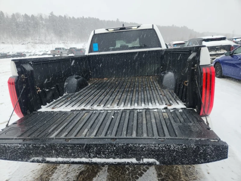 Toyota Tundra * SR5 CREW CAB STD BED * CARFAX * БЕЗ ПЪРВОНАЧАЛНА, снимка 13 - Автомобили и джипове - 52874451