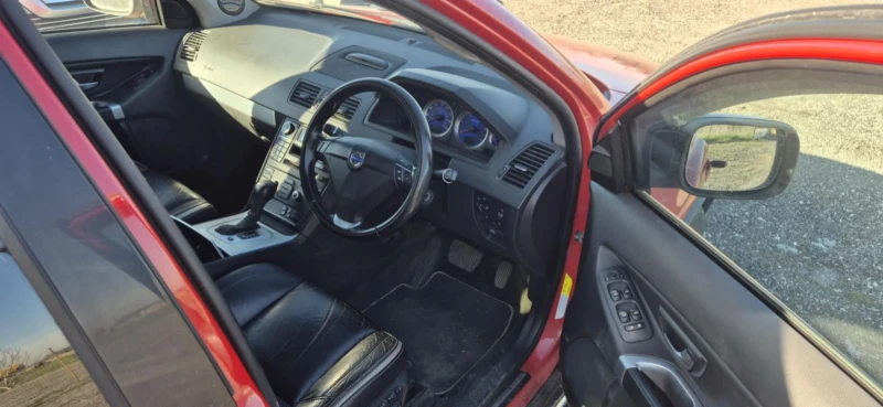 Volvo XC60, снимка 8 - Автомобили и джипове - 53038059