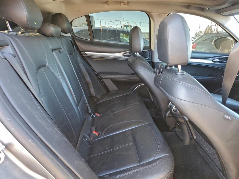 Alfa Romeo Stelvio TI* AWD , снимка 10 - Автомобили и джипове - 53065926