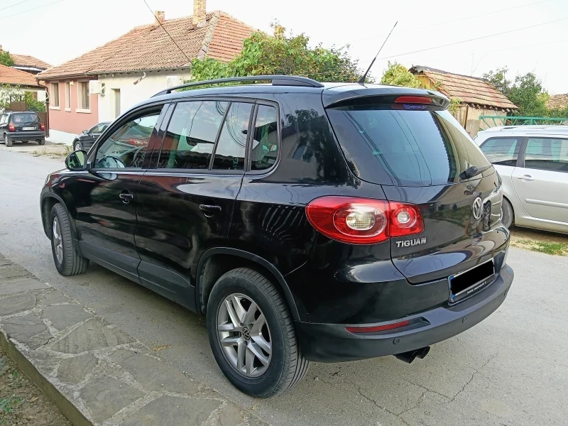 VW Tiguan 4х4 , 6 скорости , ПЕРФЕКТЕН !, снимка 4 - Автомобили и джипове - 55665089