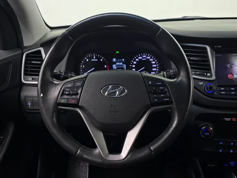 Hyundai Tucson 2.0 - САМО 30% АВАНС, снимка 13 - Автомобили и джипове - 56065936