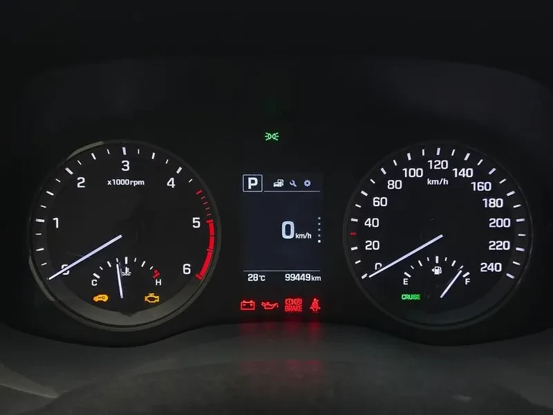 Hyundai Tucson 2.0 - САМО 30% АВАНС, снимка 8 - Автомобили и джипове - 56065936