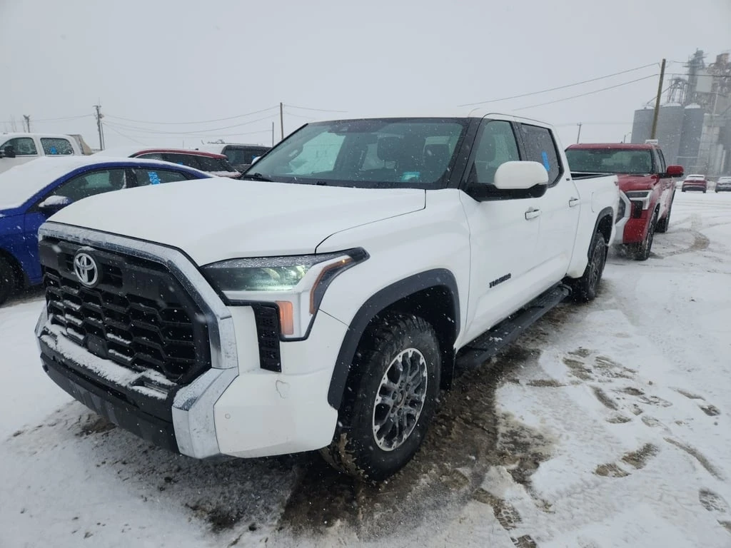 Toyota Tundra * SR5 CREW CAB STD BED * CARFAX * БЕЗ ПЪРВОНАЧАЛНА, снимка 1