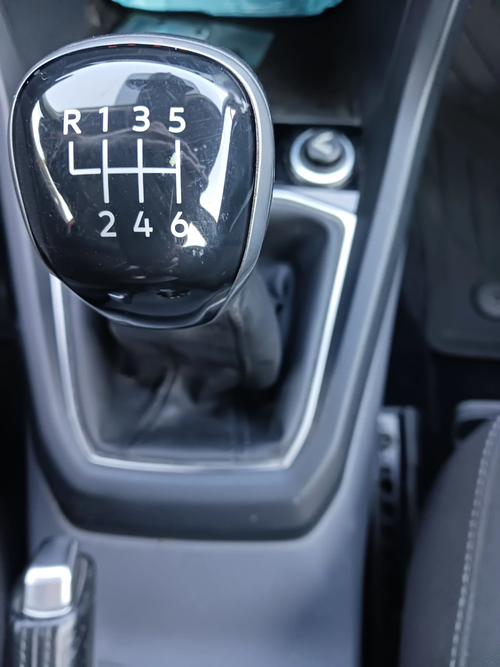 VW T-Cross  - изображение 10
