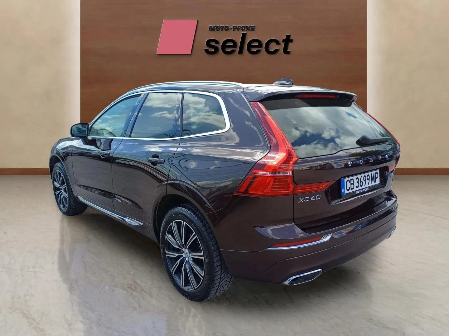 Volvo XC60 2.0 D5 - изображение 8