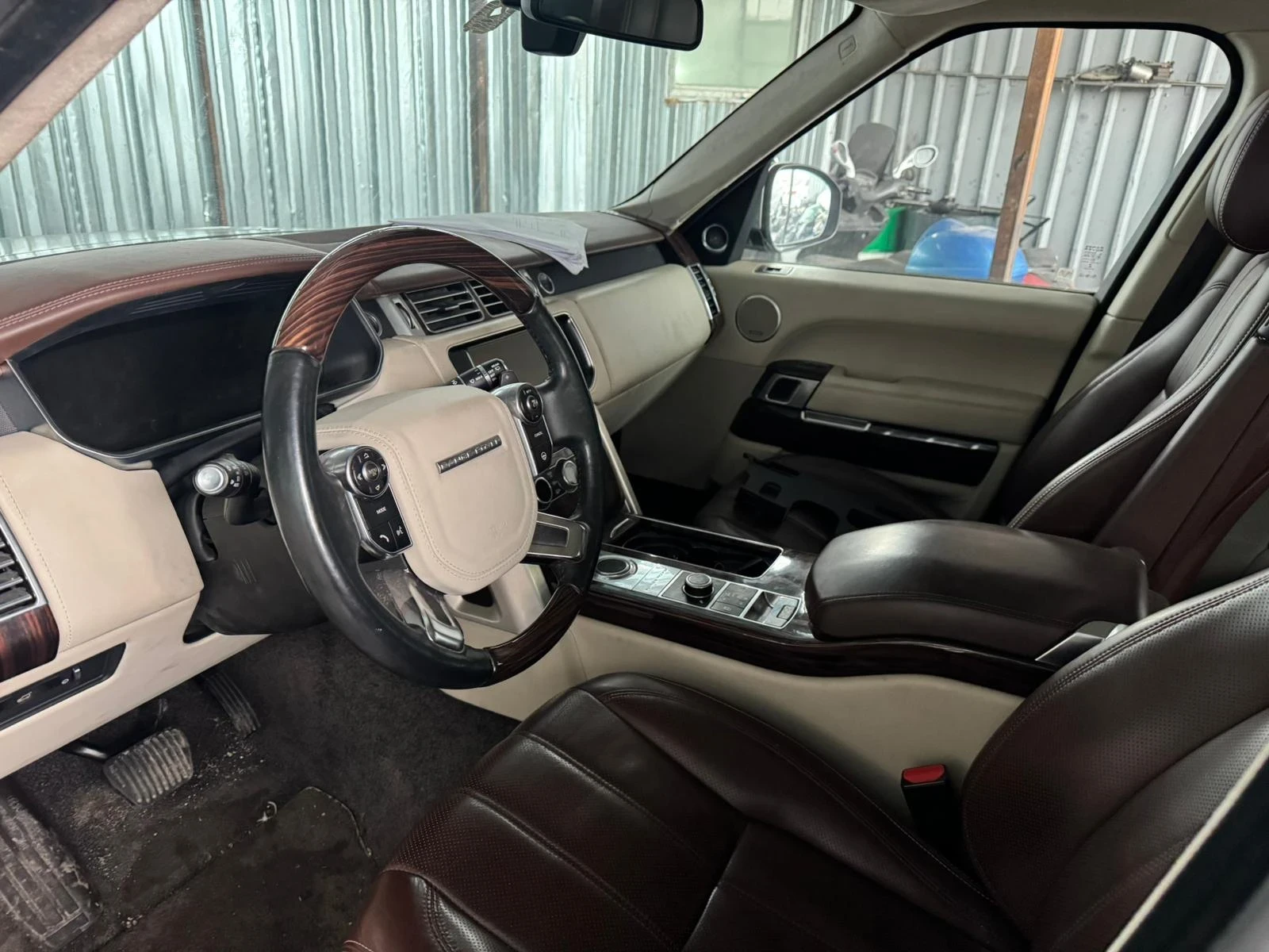 Land Rover Range rover 4.4 d / AUTOBIOGRAPHY  - изображение 2